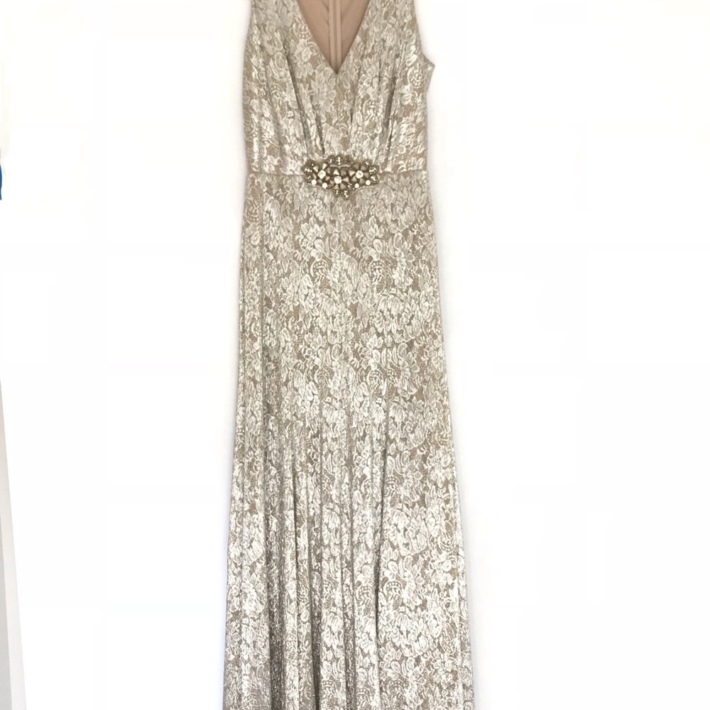 David Meister Gown Silver/Metallic Size 4
